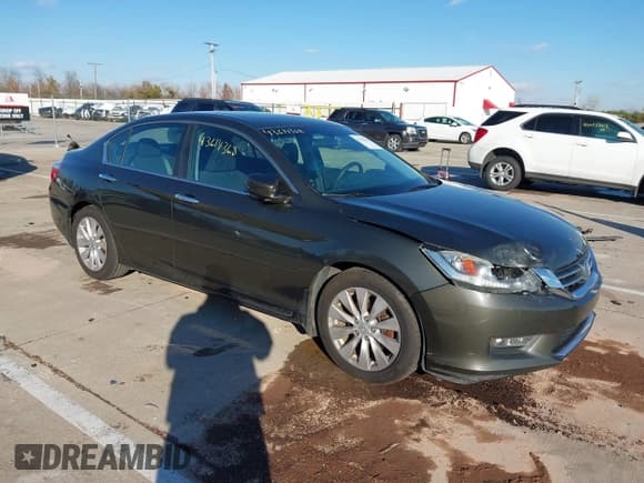 ✅ 2013 Honda Accord EX • VIN: 1HGCR2F73DA251874 • Lot: 43614368. Wystawiony na IAAI z przebiegiem 178 389 mil. Bezpłatny archiwum sprzedaży aukcyjnych z USA i szczegółowy raport historii pojazdu na DreamBid. Zdjęcie 1.