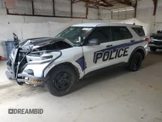 ✅ 2021 Ford Police Interceptor Utility • VIN: 1FM5K8AC9MNA02454 • Lot: 63217845. Wystawiony na Copart z przebiegiem 85 058 mil. Bezpłatny archiwum sprzedaży aukcyjnych z USA i szczegółowy raport historii pojazdu na DreamBid. Zdjęcie 1.
