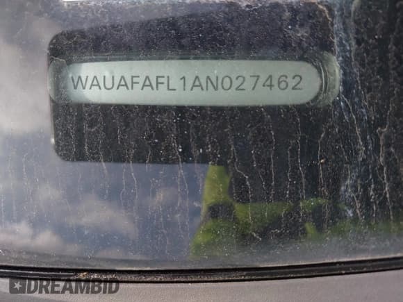 ✅ 2010 Audi A4 Premium • VIN: WAUAFAFL1AN027462 • Lot: 43760664. Listed on IAAI with 127,029 mi. Free auction sales archive from the USA and detailed vehicle history report at DreamBid. Image 9.