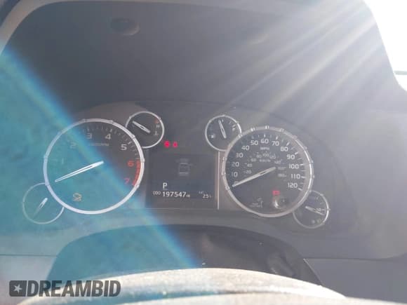 ✅ 2015 Toyota Tundra SR • VIN: 5TFUY5F14FX485993 • Lot: 41599461. Listed on IAAI with 197,547 mi. Free auction sales archive from the USA and detailed vehicle history report at DreamBid. Image 7.