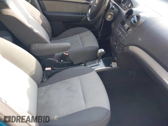 ✅ 2009 Chevrolet Aveo 1LT • VIN: KL1TD66E39B667466 • Lot: 41719971. Wystawiony na IAAI z przebiegiem 149 236 mil. Bezpłatny archiwum sprzedaży aukcyjnych z USA i szczegółowy raport historii pojazdu na DreamBid. Zdjęcie 5.