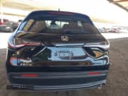 ✅ 2025 Honda HR-V Sport • VIN: 3CZRZ1H58SM711006 • Лот: 42565326. Опубликован ранее на IAAI с пробегом 8 076 миль. Бесплатный доступ к архиву аукционных продаж из США и подробный отчёт об истории автомобиля на DreamBid. Изображение 17.