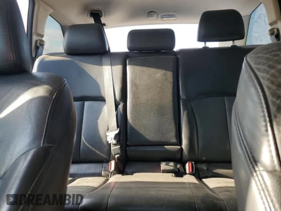 ✅ 2010 Subaru Outback Limited Power Moon • VIN: 4S4BRDKC8A2370241 • Lot: 69822135. Wystawiony na Copart z przebiegiem 266 001 mil. Bezpłatny archiwum sprzedaży aukcyjnych z USA i szczegółowy raport historii pojazdu na DreamBid. Zdjęcie 10.