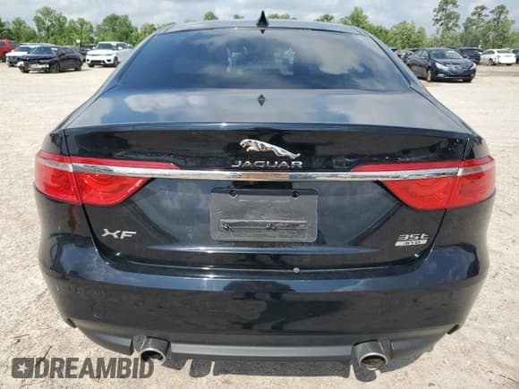 ✅ 2017 Jaguar XF 35t Premium • VIN: SAJBJ4BV9HCY37427 • Lot: 53759185. Listed on Copart with 64,330 mi. Free auction sales archive from the USA and detailed vehicle history report at DreamBid. Image 6.