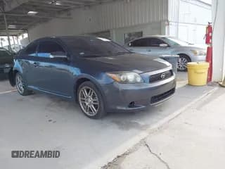 ✅ 2010 Scion tC • VIN: JTKDE3B72A0321806 • Lot: 43111868. Wystawiony na IAAI z przebiegiem 90 349 mil. Bezpłatny archiwum sprzedaży aukcyjnych z USA i szczegółowy raport historii pojazdu na DreamBid. Zdjęcie 1.