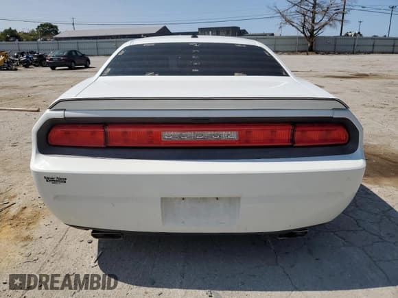 ✅ 2013 Dodge Challenger SXT • VIN: 2C3CDYAG0DH530910 • Lot: 70178824. Wystawiony na Copart z przebiegiem 152 926 mil. Bezpłatny archiwum sprzedaży aukcyjnych z USA i szczegółowy raport historii pojazdu na DreamBid. Zdjęcie 6.