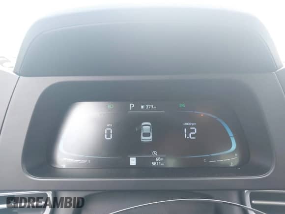 2025 Hyundai Elantra SE с VIN KMHLL4DG4SU015644, выставлен на аукционе IAAI как лот 43265922 с пробегом 5 811 миль миль и . История ставок и продаж доступна на DreamBid. Изображение 7.