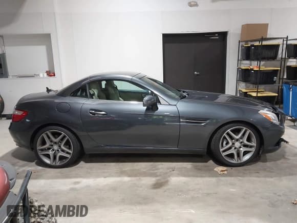 ✅ 2015 Mercedes-Benz SLK 250 • VIN: WDDPK4HA1FF113268 • Лот: 43425957. Опубликован ранее на IAAI с пробегом 92 128 миль. Бесплатный доступ к архиву аукционных продаж из США и подробный отчёт об истории автомобиля на DreamBid. Изображение 13.