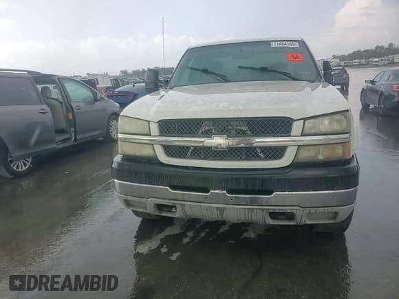 ✅ 2003 Chevrolet Silverado 2500HD LS • VIN: 1GCHK23113F183942 • Lot: 71464565. Listed on Copart with 250,336 mi. Free auction sales archive from the USA and detailed vehicle history report at DreamBid. Image 13.
