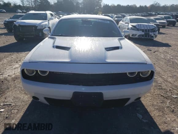 ✅ 2015 Dodge Challenger SXT • VIN: 2C3CDZAG0FH810934 • Lot: 90309845. Wystawiony na Copart z przebiegiem 157 370 mil. Bezpłatny archiwum sprzedaży aukcyjnych z USA i szczegółowy raport historii pojazdu na DreamBid. Zdjęcie 5.