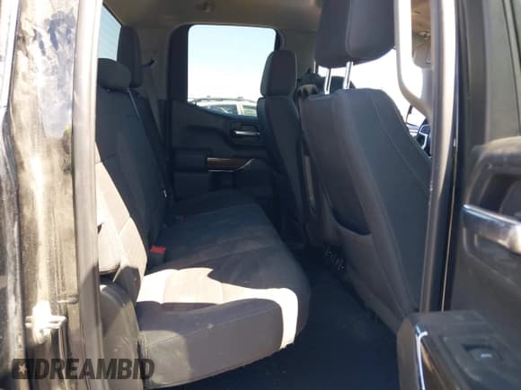 ✅ 2019 Chevrolet Silverado 1500 RST • VIN: 1GCRYEED9KZ245189 • Lot: 42193478. Wystawiony na IAAI z przebiegiem 90 974 mil. Bezpłatny archiwum sprzedaży aukcyjnych z USA i szczegółowy raport historii pojazdu na DreamBid. Zdjęcie 8.