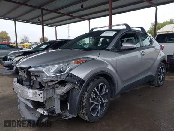 ✅ 2018 Toyota C-HR XLE Premium • VIN: NMTKHMBX0JR051417 • Lot: 43508524. Wystawiony na IAAI z przebiegiem 56 824 mil. Bezpłatny archiwum sprzedaży aukcyjnych z USA i szczegółowy raport historii pojazdu na DreamBid. Zdjęcie 2.