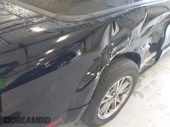 ✅ 2005 Ford Mustang Deluxe • VIN: 1ZVFT84N855165811 • Лот: 42208259. Опубликован ранее на IAAI с пробегом 128 799 миль. Бесплатный доступ к архиву аукционных продаж из США и подробный отчёт об истории автомобиля на DreamBid. Изображение 6.