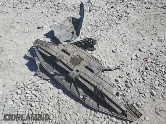 ✅ 2022 Hyundai Santa Cruz SEL • VIN: 5NTJC4AE8NH030453 • Lot: 86547965. Listed on Copart with 21,250 mi. Free auction sales archive from the USA and detailed vehicle history report at DreamBid. Image 12.