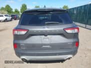 ✅ 2021 Ford Escape SEL • VIN: 1FMCU9H66MUA64813 • Lot: 42295614. Wystawiony na IAAI z przebiegiem 75 002 mil. Bezpłatny archiwum sprzedaży aukcyjnych z USA i szczegółowy raport historii pojazdu na DreamBid. Zdjęcie 17.