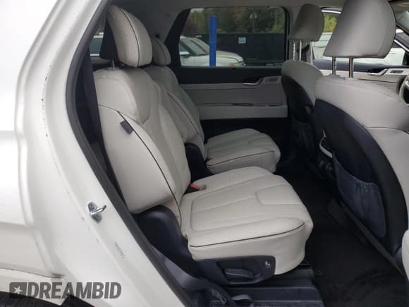 ✅ 2024 Hyundai Palisade Calligraphy • VIN: KM8R7DGEXRU722282 • Лот: 75621724. Опубликован ранее на Copart с пробегом 9 897 миль. Бесплатный доступ к архиву аукционных продаж из США и подробный отчёт об истории автомобиля на DreamBid. Изображение 11.