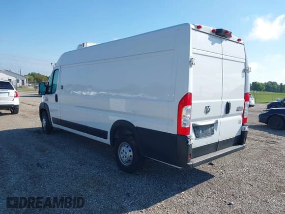 ✅ 2022 Ram ProMaster Cargo • VIN: 3C6MRVJG0NE137266 • Lot: 43007768. Wystawiony na IAAI z przebiegiem 111 178 mil. Bezpłatny archiwum sprzedaży aukcyjnych z USA i szczegółowy raport historii pojazdu na DreamBid. Zdjęcie 3.