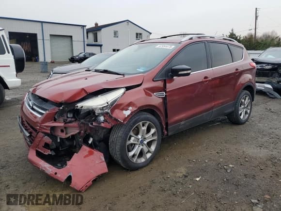 ✅ 2015 Ford Escape Titanium • VIN: 1FMCU9J9XFUC54590 • Lot: 92954475. Wystawiony na Copart z przebiegiem 149 403 mil. Bezpłatny archiwum sprzedaży aukcyjnych z USA i szczegółowy raport historii pojazdu na DreamBid. Zdjęcie 1.