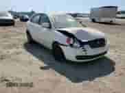 2010 Hyundai Accent GLS z VIN KMHCN4AC2AU480451, wystawiony jako Copart lot #69716034 z przebiegiem 162 717 mil mil oraz Szkoda całkowita • Salvage title. Historia ofert i sprzedaży dostępna na DreamBid. Obrazek 11.