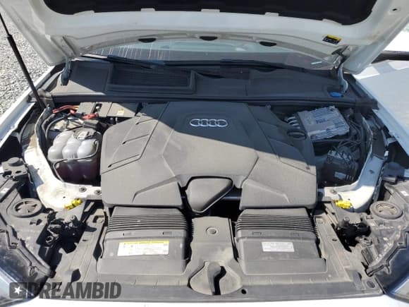 ✅ 2020 Audi Q7 Premium • VIN: WA1AXAF76LD013322 • Lot: 61510375. Listed on Copart with 56,215 mi. Free auction sales archive from the USA and detailed vehicle history report at DreamBid. Image 12.