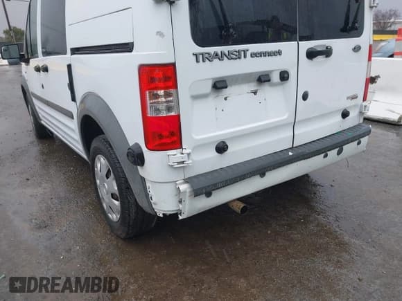 ✅ 2012 Ford Transit Connect XLT • VIN: NM0LS6BN5CT083637 • Lot: 41548714. Wystawiony na IAAI z przebiegiem 179 775 mil. Bezpłatny archiwum sprzedaży aukcyjnych z USA i szczegółowy raport historii pojazdu na DreamBid. Zdjęcie 6.