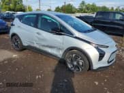 ✅ 2023 Chevrolet Bolt EV 2LT • VIN: 1G1FX6S01P4205912 • Lot: 67951064. Wystawiony na Copart z przebiegiem 4 223 mil. Bezpłatny archiwum sprzedaży aukcyjnych z USA i szczegółowy raport historii pojazdu na DreamBid. Zdjęcie 4.