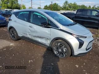 ✅ 2023 Chevrolet Bolt EV 2LT • VIN: 1G1FX6S01P4205912 • Lot: 67951064. Wystawiony na Copart z przebiegiem 4 223 mil. Bezpłatny archiwum sprzedaży aukcyjnych z USA i szczegółowy raport historii pojazdu na DreamBid. Zdjęcie 4.