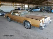 ✅ 1975 Lincoln Mark VIII • VIN: 5Y89A822407 • Лот: 90383505. Опубликован ранее на Copart с пробегом Не указан. Бесплатный доступ к архиву аукционных продаж из США и подробный отчёт об истории автомобиля на DreamBid. Изображение 4.