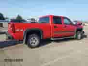 2006 Chevrolet Silverado 1500HD LT3 z VIN 1GCGK13U16F212926, wystawiony jako Copart lot #66844105 z przebiegiem 104 657 mil mil oraz Szkoda całkowita • Salvage title. Historia ofert i sprzedaży dostępna na DreamBid. Obrazek 3.