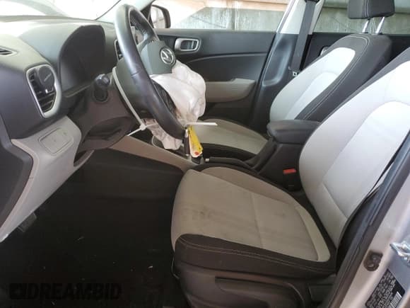 ✅ 2024 Hyundai Venue SEL • VIN: KMHRC8A35RU285446 • Lot: 51010505. Wystawiony na Copart z przebiegiem 33 792 mil. Bezpłatny archiwum sprzedaży aukcyjnych z USA i szczegółowy raport historii pojazdu na DreamBid. Zdjęcie 7.