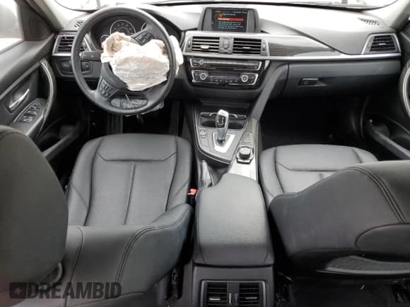 ✅ 2018 BMW 3 Series 320i xDrive • VIN: WBA8A3C56JA067428 • Lot: 66039485. Listed on Copart with 99,420 mi. Free auction sales archive from the USA and detailed vehicle history report at DreamBid. Image 8.