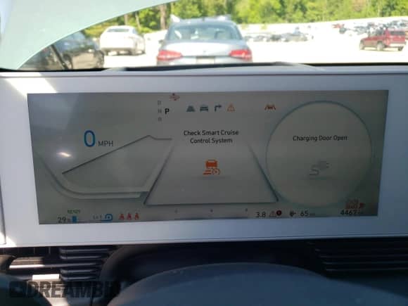 2024 Hyundai Ioniq 5 Limited z VIN KM8KRDDF3RU240259, wystawiony jako Copart lot #55233294 z przebiegiem 4 467 mil mil oraz Szkoda całkowita • Salvage title. Historia ofert i sprzedaży dostępna na DreamBid. Obrazek 9.