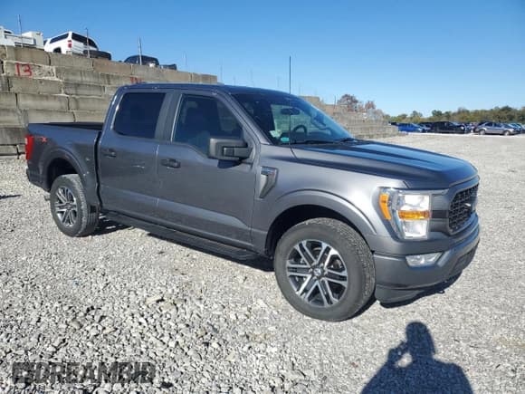 ✅ 2022 Ford F-150 XLT • VIN: 1FTEW1EP0NFB87809 • Lot: 86067905. Listed on Copart with 32,952 mi. Free auction sales archive from the USA and detailed vehicle history report at DreamBid. Image 4.