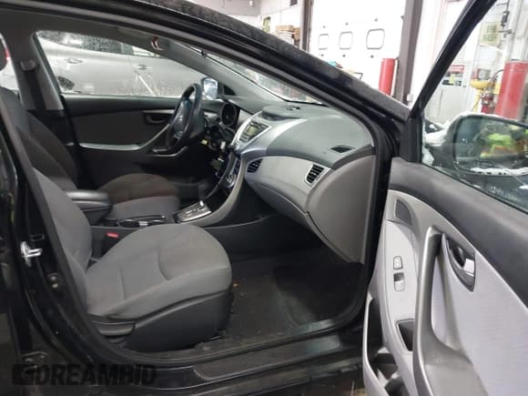 ✅ 2012 Hyundai Elantra GLS • VIN: KMHDH4AE7CU213967 • Lot: 43863066. Listed on IAAI with 207,240 mi. Free auction sales archive from the USA and detailed vehicle history report at DreamBid. Image 5.