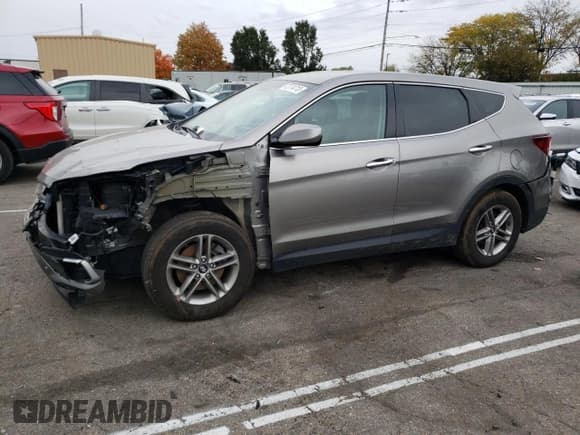 ✅ 2018 Hyundai Santa Fe 2.4L • VIN: 5NMZTDLB9JH107326 • Лот: 72774713. Опубликован ранее на Copart с пробегом 111 779 миль. Бесплатный доступ к архиву аукционных продаж из США и подробный отчёт об истории автомобиля на DreamBid. Изображение 1.