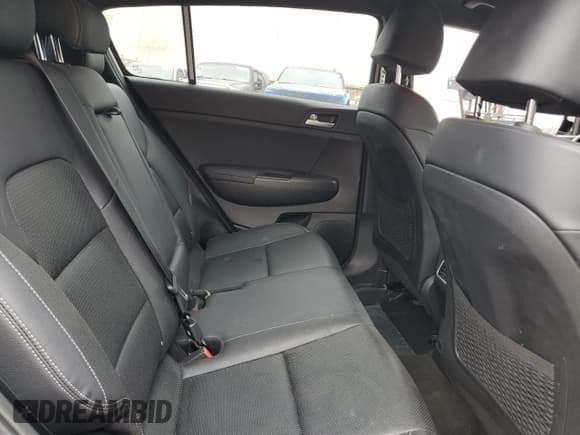 ✅ 2021 Kia Sportage S • VIN: KNDP63AC9M7888896 • Lot: 90811945. Listed on Copart with 35,982 mi. Free auction sales archive from the USA and detailed vehicle history report at DreamBid. Image 11.