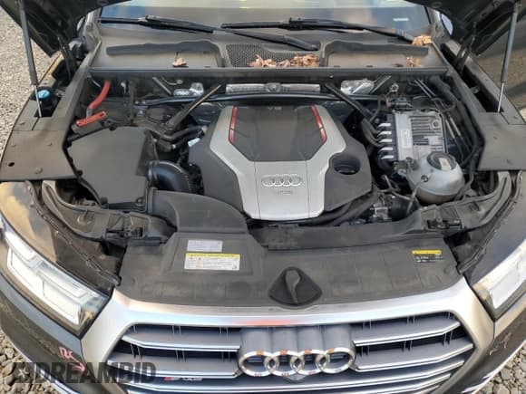 ✅ 2018 Audi SQ5 Prestige • VIN: WA1C4AFY0J2143017 • Lot: 93106685. Wystawiony na Copart z przebiegiem 70 924 mil. Bezpłatny archiwum sprzedaży aukcyjnych z USA i szczegółowy raport historii pojazdu na DreamBid. Zdjęcie 12.