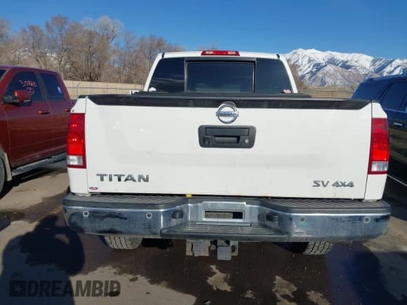 ✅ 2013 Nissan Titan S • VIN: 1N6AA0EC0DN306674 • Лот: 41840347. Опубликован ранее на IAAI с пробегом 139 551 миль. Бесплатный доступ к архиву аукционных продаж из США и подробный отчёт об истории автомобиля на DreamBid. Изображение 17.