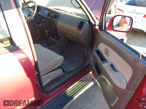 ✅ 2002 Toyota 4Runner SR5 • VIN: JT3GN86R520225106 • Lot: 43578370. Listed on IAAI with 192,088 mi. Free auction sales archive from the USA and detailed vehicle history report at DreamBid. Image 14.