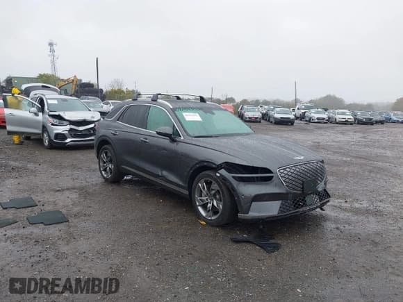 ✅ 2024 Genesis GV70 Advanced • VIN: 5NMMCET17RH002187 • Lot: 43432956. Listed on IAAI with 6,952 mi. Free auction sales archive from the USA and detailed vehicle history report at DreamBid. Image 1.