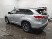 ✅ 2017 Toyota Highlander XLE • VIN: 5TDJZRFH3HS465604 • Lot: 43421333. Listed on IAAI with 93,238 mi. Free auction sales archive from the USA and detailed vehicle history report at DreamBid. Image 3.
