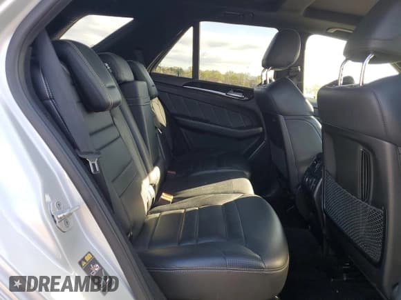 ✅ 2015 Mercedes-Benz M 63 AMG • VIN: 4JGDA7EB3FA484715 • Lot: 51787145. Listed on Copart with 134,948 mi. Free auction sales archive from the USA and detailed vehicle history report at DreamBid. Image 11.