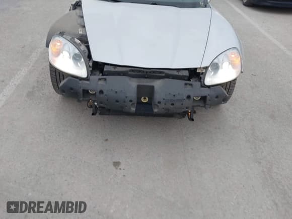 ✅ 2011 Chevrolet Corvette • VIN: 1G1YG3DW8B5102630 • Лот: 41709943. Опубликован ранее на IAAI с пробегом 30 816 миль. Бесплатный доступ к архиву аукционных продаж из США и подробный отчёт об истории автомобиля на DreamBid. Изображение 18.