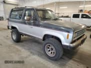 ✅ 1988 Ford Bronco • VIN: 1FMCU14T4JUA54161 • Lot: 76312054. Wystawiony na Copart z przebiegiem 34 932 mil. Bezpłatny archiwum sprzedaży aukcyjnych z USA i szczegółowy raport historii pojazdu na DreamBid. Zdjęcie 4.
