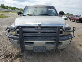 ✅ 1998 Dodge 1500 • VIN: 1B7HC13Y8WJ259226 • Lot: 63878354. Wystawiony na Copart z przebiegiem 217 428 mil mil. Skorzystaj z bezpłatnego archiwum sprzedaży aukcyjnych z USA i zobacz szczegółowy raport historii pojazdu na DreamBid. Zdjęcie 5.