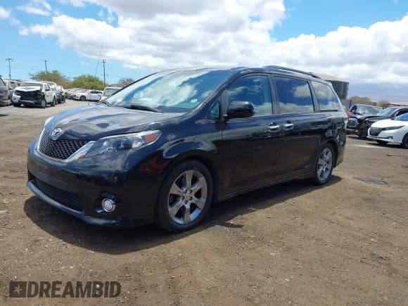✅ 2014 Toyota Sienna SE • VIN: 5TDXK3DC4ES429371 • Lot: 42832556. Listed on IAAI with 51,702 mi. Free auction sales archive from the USA and detailed vehicle history report at DreamBid. Image 2.