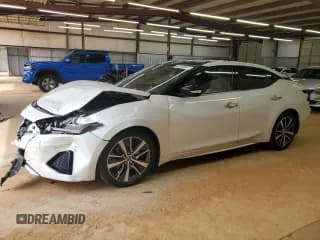 ✅ 2019 Nissan Maxima SL • VIN: 1N4AA6AV0KC370970 • Lot: 82343655. Listed on Copart with 61,707 mi. Free auction sales archive from the USA and detailed vehicle history report at DreamBid. Image 1.