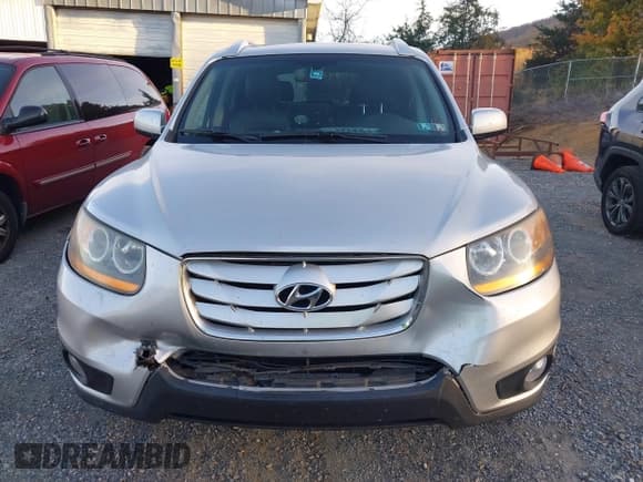 ✅ 2011 Hyundai Santa Fe Limited • VIN: 5XYZKDAG3BG037710 • Lot: 43615734. Listed on IAAI with 150,058 mi. Free auction sales archive from the USA and detailed vehicle history report at DreamBid. Image 13.