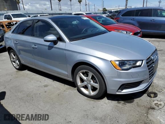 ✅ 2015 Audi S3 Premium Plus • VIN: WAUBFGFF0F1118125 • Lot: 48136713. Wystawiony na Copart z przebiegiem 51 538 mil. Bezpłatny archiwum sprzedaży aukcyjnych z USA i szczegółowy raport historii pojazdu na DreamBid. Zdjęcie 4.