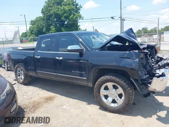 ✅ 2018 Chevrolet Silverado 1500 LTZ • VIN: 3GCUKSEC2JG385701 • Lot: 42591040. Wystawiony na IAAI z przebiegiem 138 760 mil. Bezpłatny archiwum sprzedaży aukcyjnych z USA i szczegółowy raport historii pojazdu na DreamBid. Zdjęcie 12.